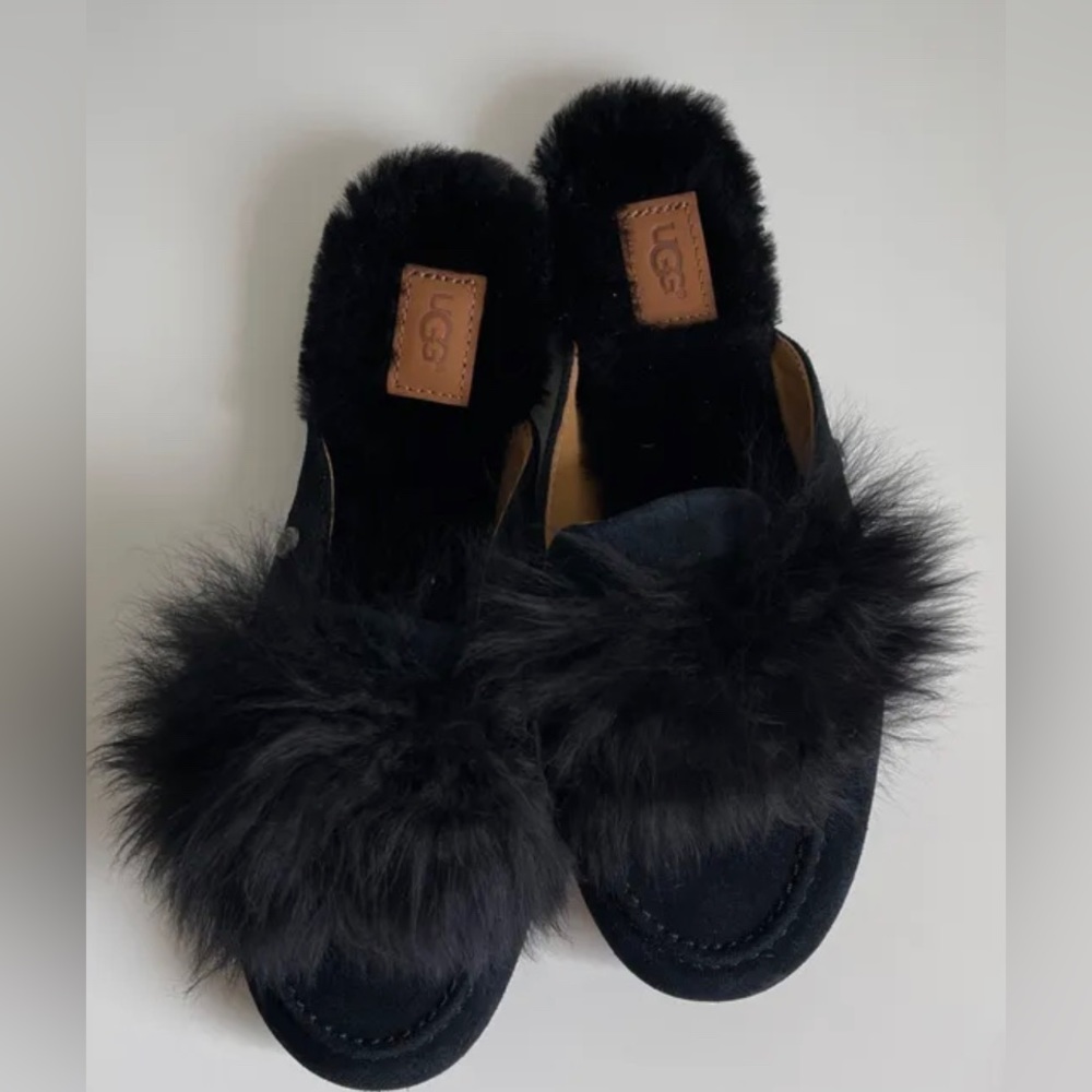 UGG Fuzzalicious Slipper/Flats